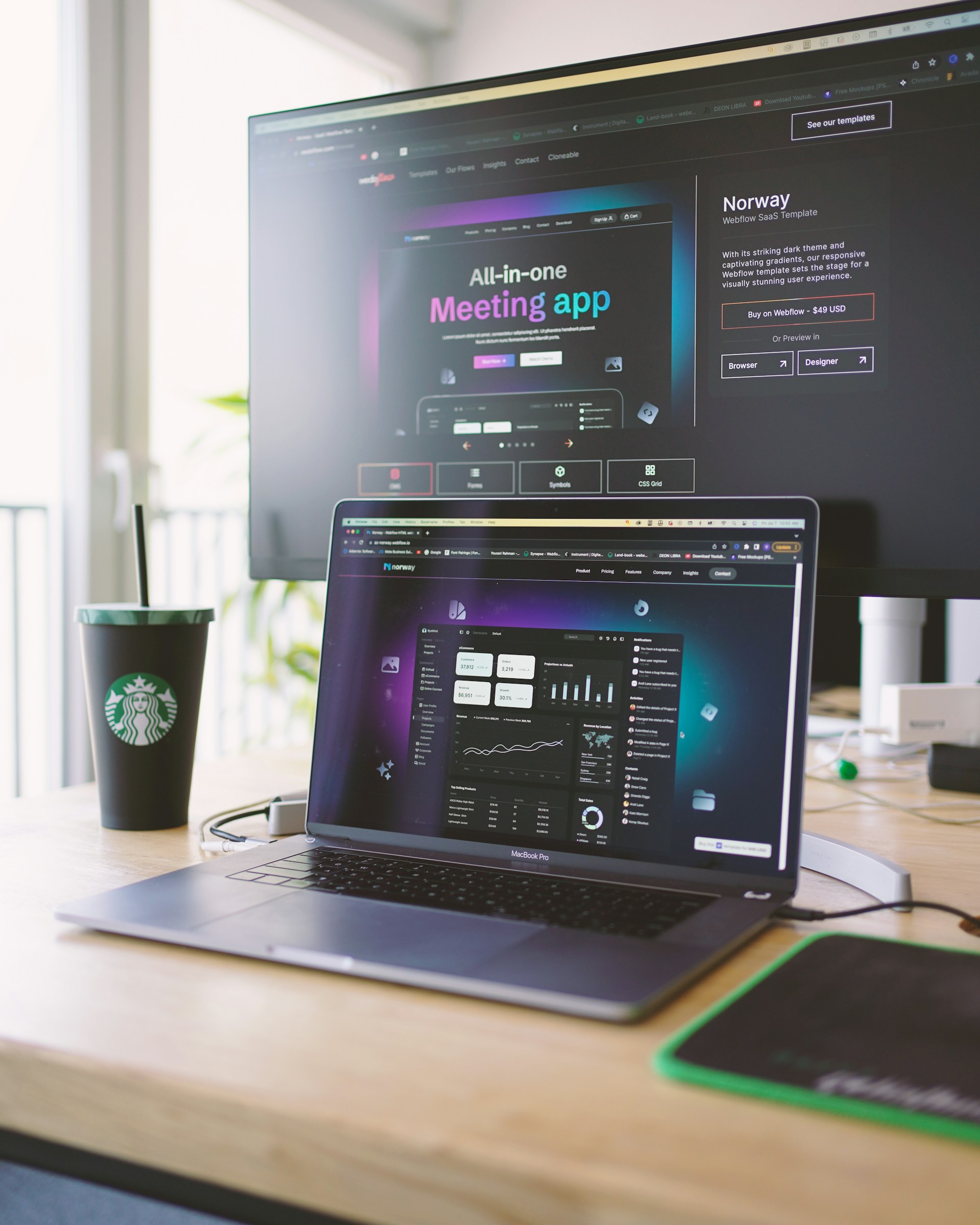 gray computer monitor